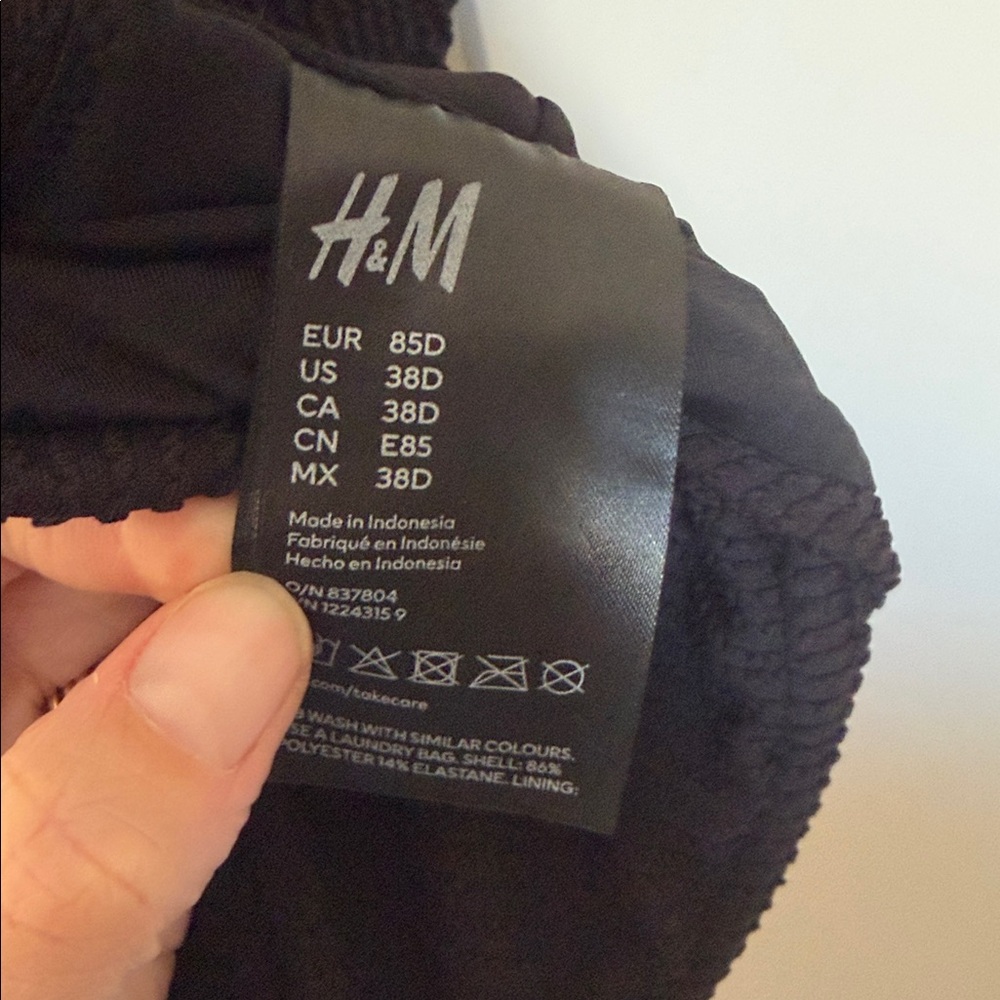 H&M Black Ribbed Underwire Bikini Set - Picture 2 of 3
